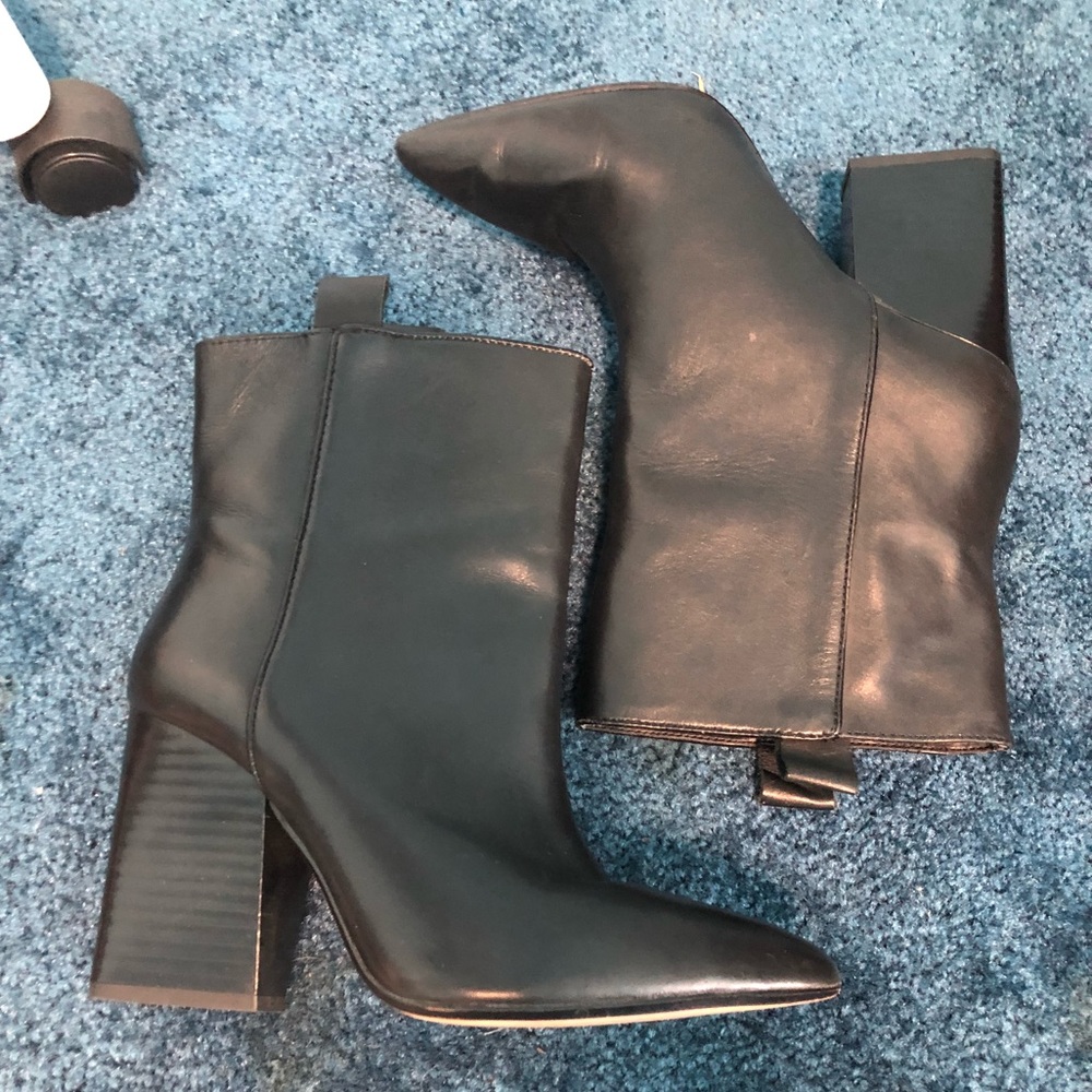 Zara Black Bootie size 37 (6 or 6.5 👌🏾)